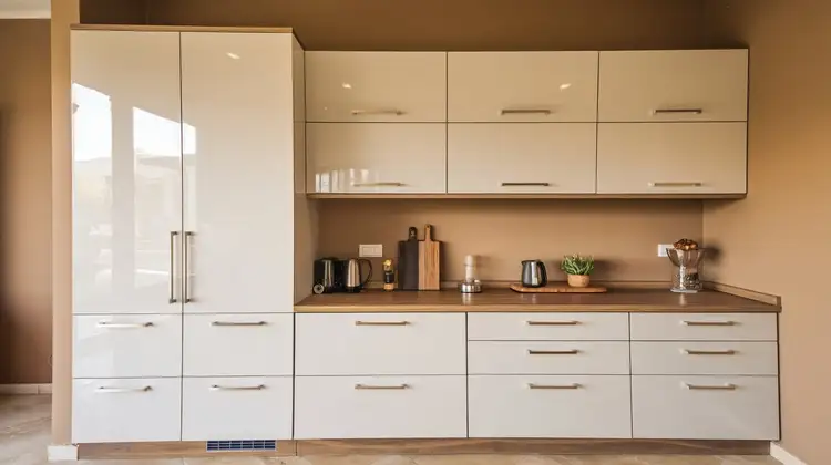 Best Kitchen Cupboard Designs: Space-Saving & Stylish Ideas - Post Thumbnail