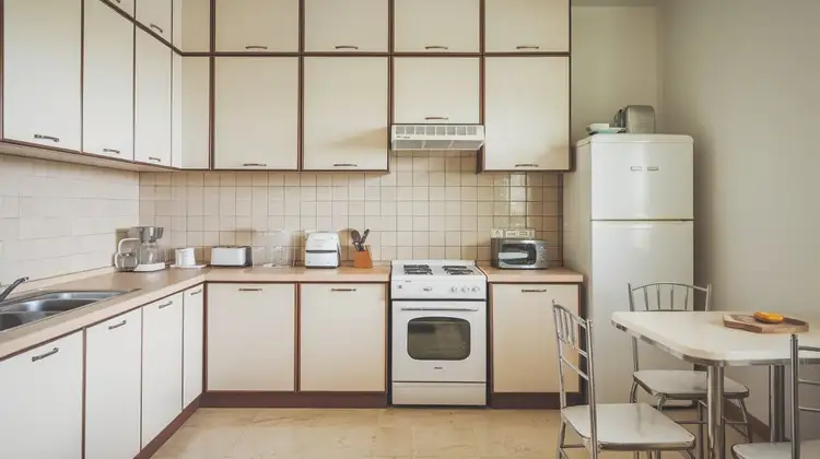 Best Simple Kitchen Design Ideas: Functional & Budget-Friendly 2025 - Post Thumbnail